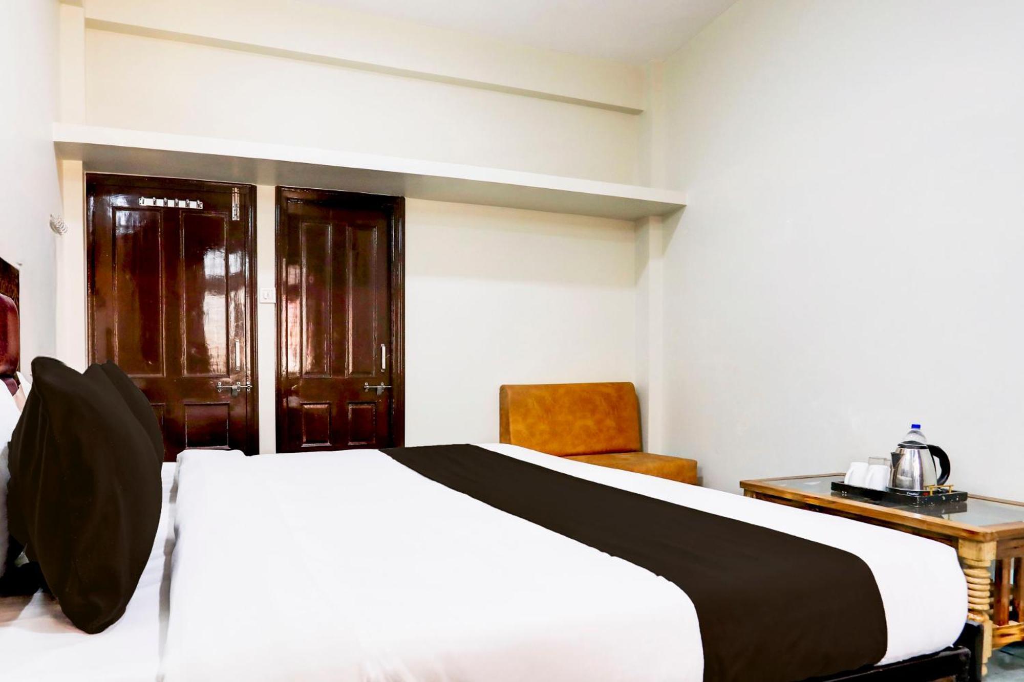 Hotel O The Baba Gest House Indore Zewnętrze zdjęcie